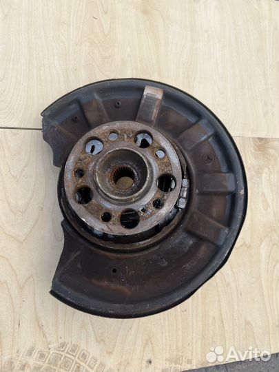 Задний поворотный кулак на Mersedes w212 e212