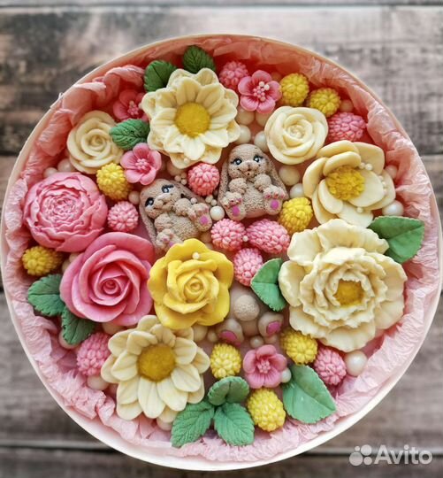 Розы в коробке. Шоколадные букеты. Цветы