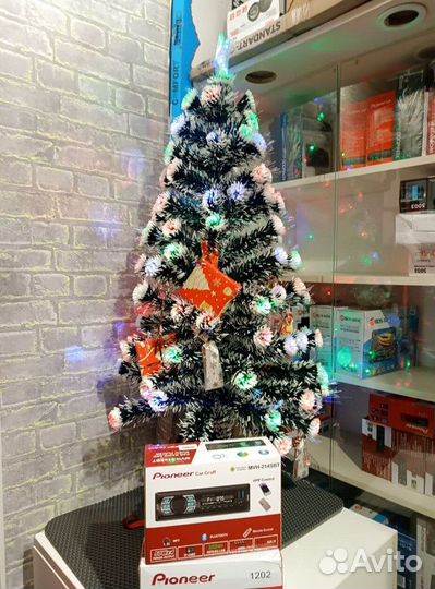 Магнитола с LED-дисплеем