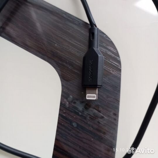 Зарядное на айфон