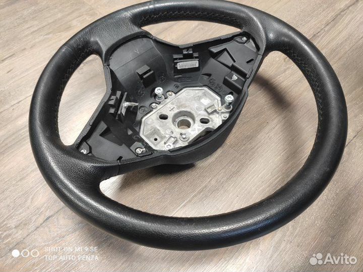 Руль Bmw X3 2.0D E83 N47 2009