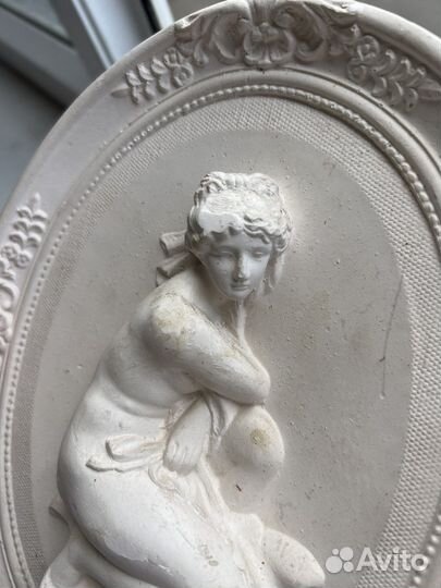 Гипсовое изделие, девушка