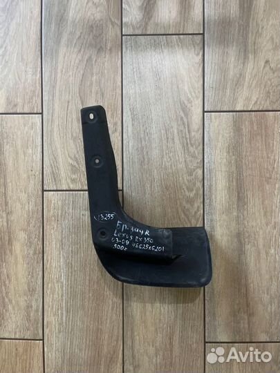 Брызговик задний правый Lexus Rx350 С 2003 По 2009