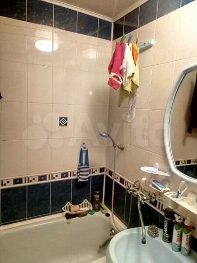 2-к. квартира, 57 м², 1/3 эт.