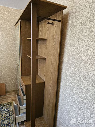 Шкаф в прихожую