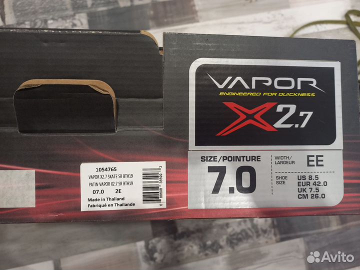 Хоккейные коньки bauer vapor x2.7. Размер 42