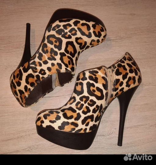 Ботильоны кожа мех Kurt Geiger на высоком каблуке