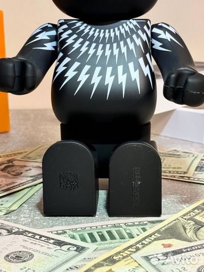 Мишка Bearbrick, 