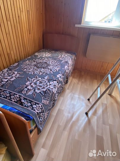 Кровать односпальная