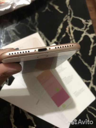 Телефон iPhone 8 plus