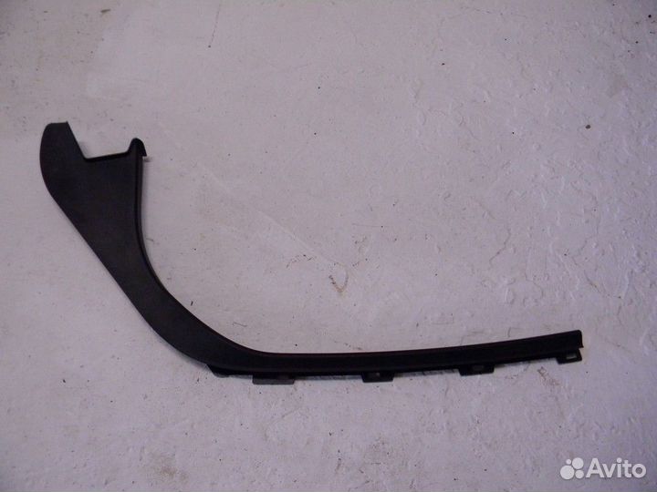 Накладка (кузов внутри) Focus III 2011