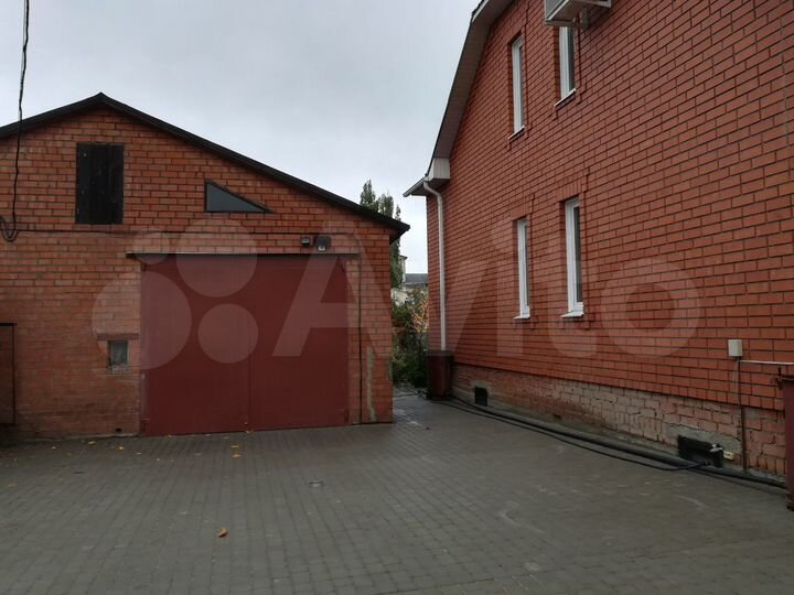 Дом 267 м² на участке 8 сот.