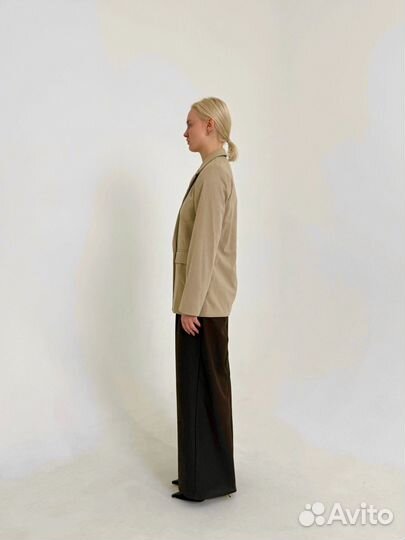 Пиджак классический женский прямого кроя