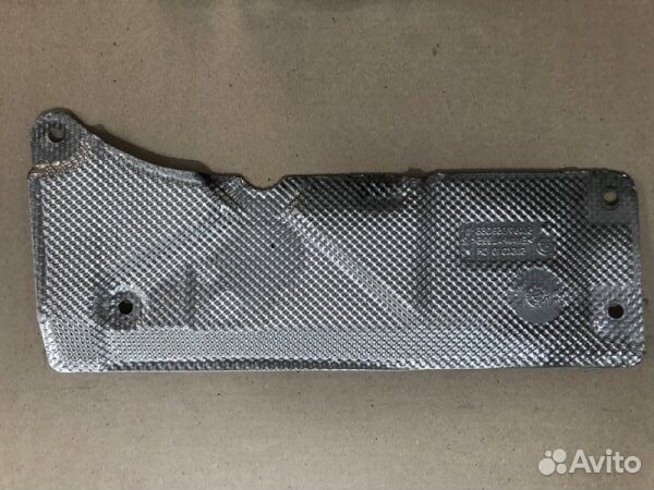 Теплоизоляционный экран передний правый Bmw