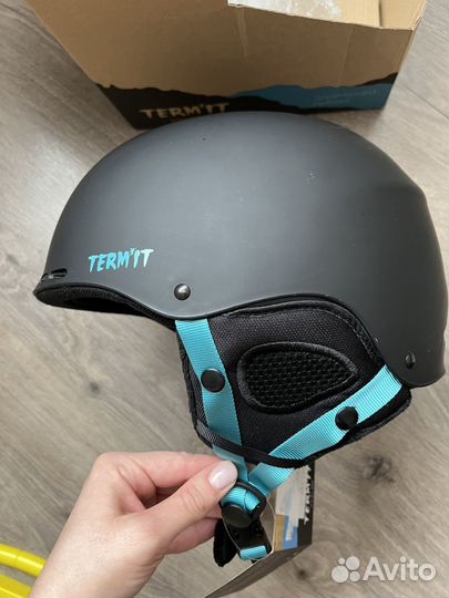 Горнолыжный шлем новый