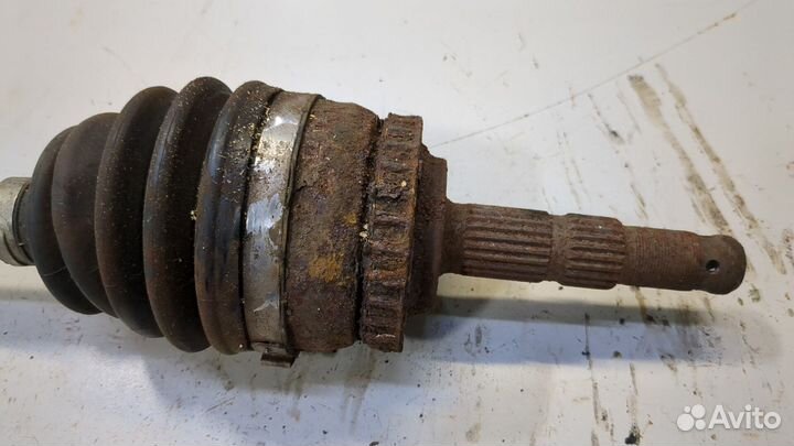 Полуось левая передняя Opel Meriva