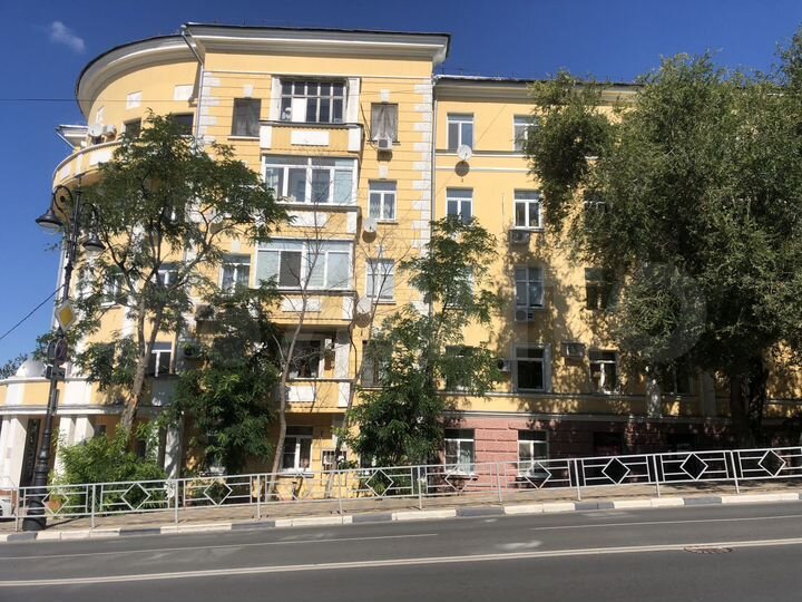 4-к. квартира, 96 м², 1/5 эт.