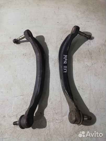 Рычаг подвески передний верхний Nissan Primera P12