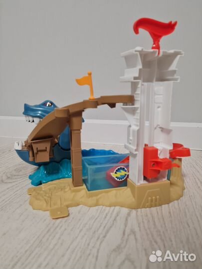 Hot Wheels Атака Акулы