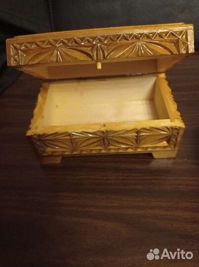 Шкатулки из дерева и кожи. Винтаж