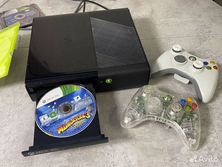 Xbox 360E 320 Gb