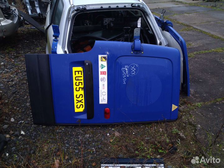 Задняя левая дверь багажника Renault master 2005