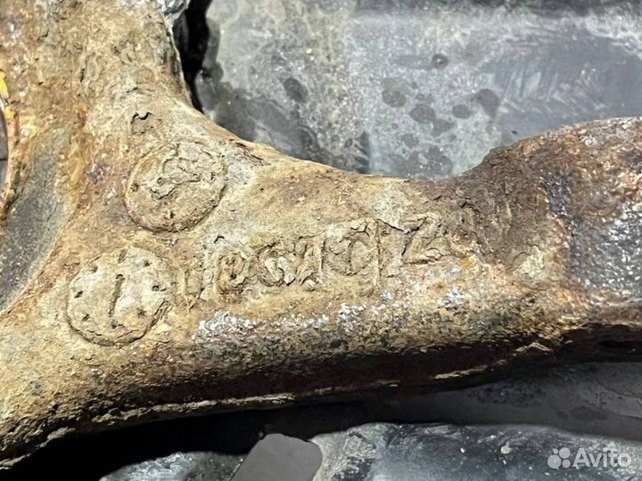 Кулак поворотный задний правый Bmw 1 E87 N47D20