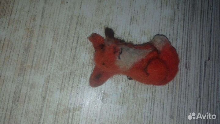 Брошь лисёнок ручной работы