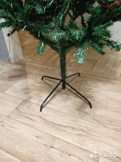 Елка искусственная