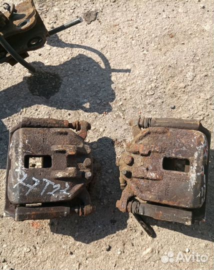 Суппорта передние Хонда Цивик 5д