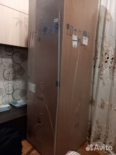 Холодильник новый в упаковке