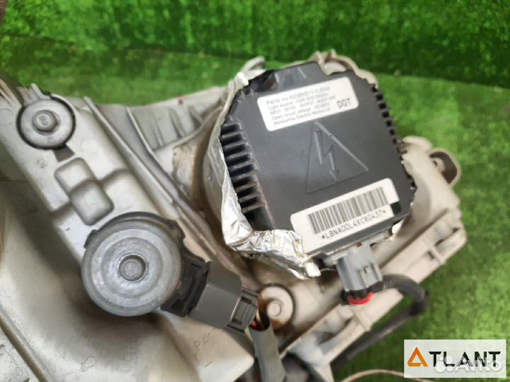 Фара передняя левая toyota crown majesta