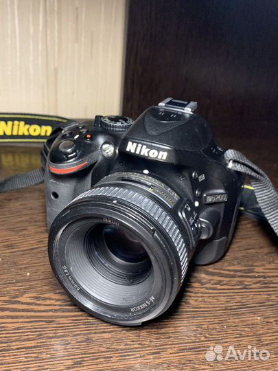 Зеркальный фотоаппарат Nikon D5200 + объективы