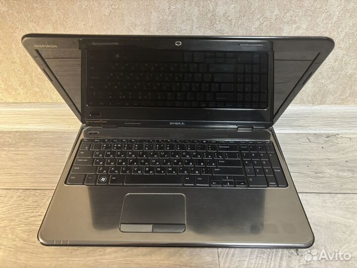 Dell i3+Radeon HD+4GB+320gb