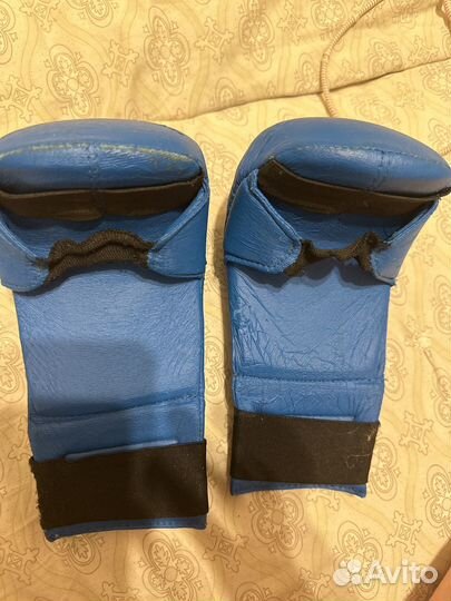 Боксерские перчатки green hill