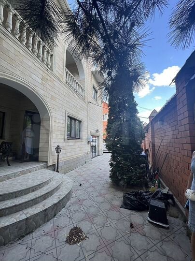 Дом 317 м² на участке 6 сот.