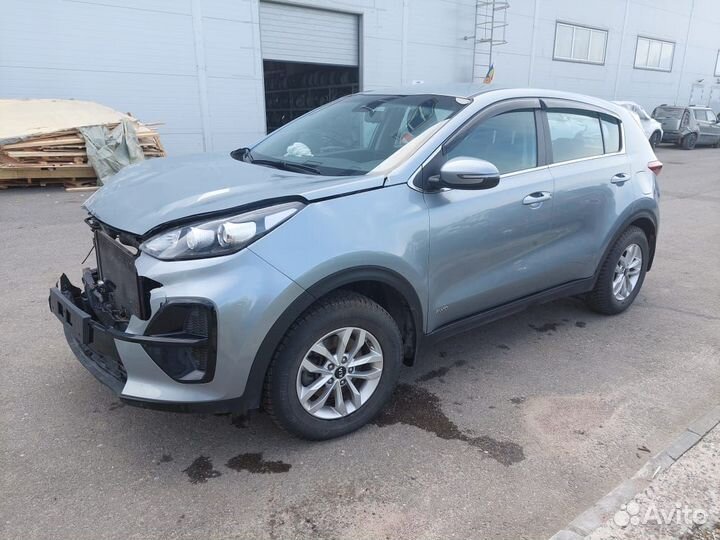 Kia Sportage 2.0 МТ, 2019, битый, 41 290 км