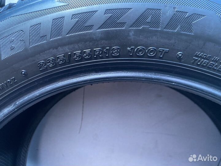 Bridgestone Blizzak DM-V2 235/55 R18