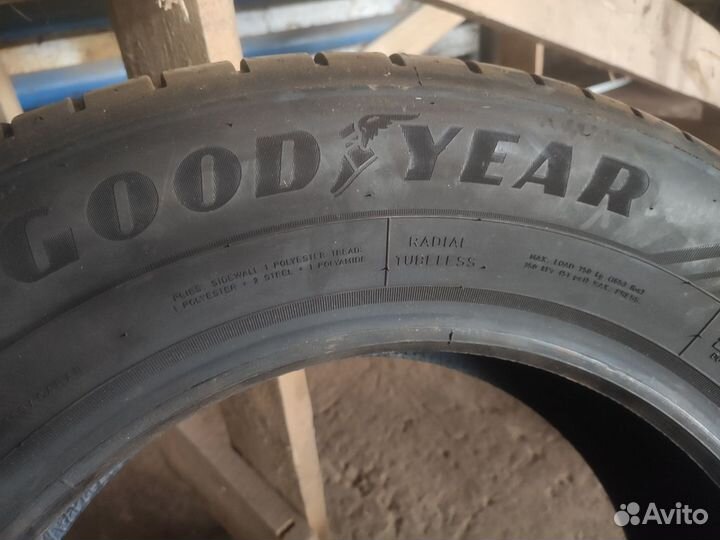 Goodyear Eagle Sport 2 215/65 R16 98H