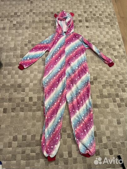 Тёплые вещи, шапки, кигуруми