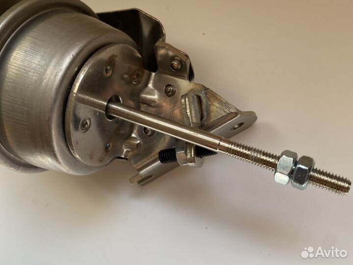 Актуатор турбины Audi A4 2.0 TDI (B7)