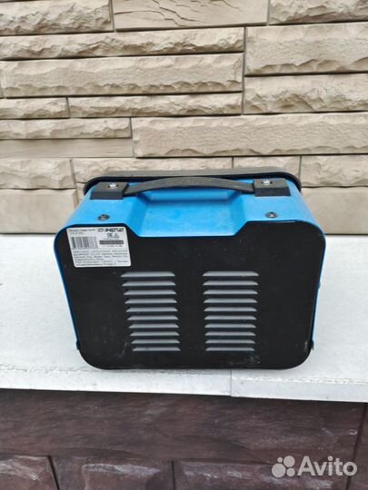 Зарядное устройство