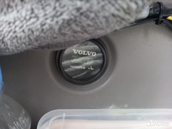 Гусеничный экскаватор Volvo ECR88, 2022