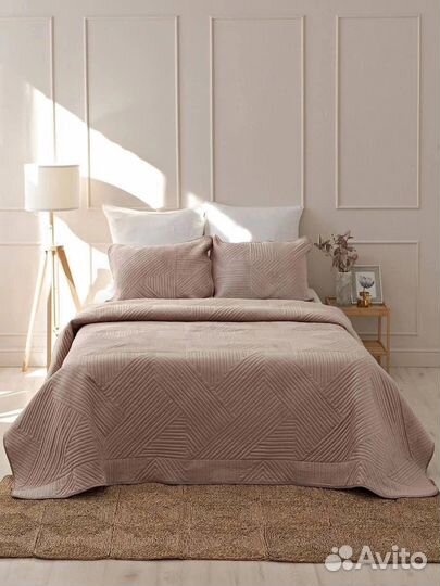 Покрывало с наволочками