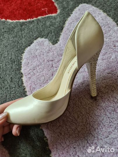 Продам туфли