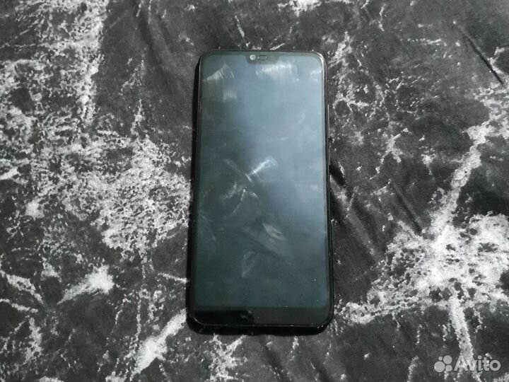 HONOR 10, 4/64 ГБ