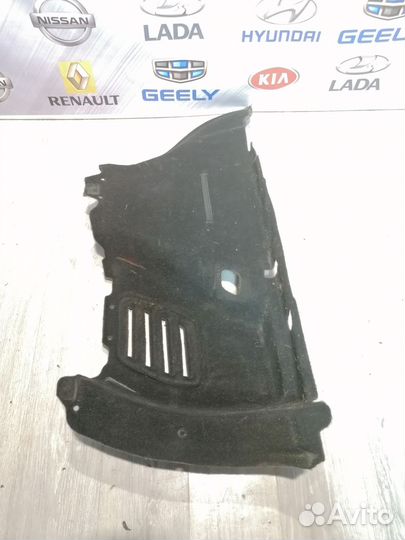 Обшивка багажника renault megane 3 Лев
