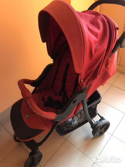 Прогулочная коляска