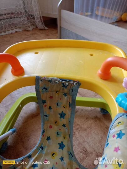 Стульчик для кормления и ходунки