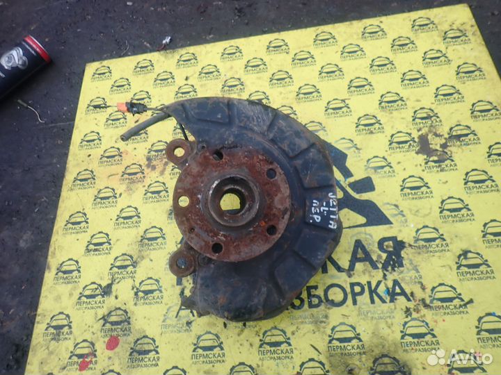 Кулак поворотный передний левый VW Jetta 2006-2011